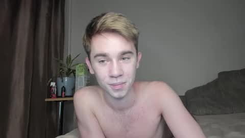 Snapshot of jimyti_bad_boy chatting on 11-06-25, 12:44 jimyti_bad_boy online show from 11-06-25, 12:44