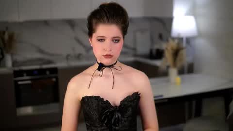 Aria online show from 11-12-25, 02:28