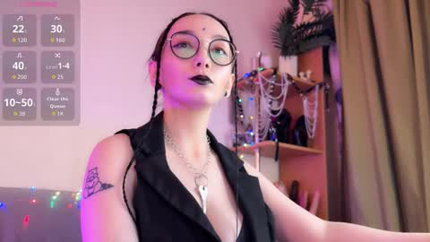 Jinhee Noir online show from 12-13-25, 08:04