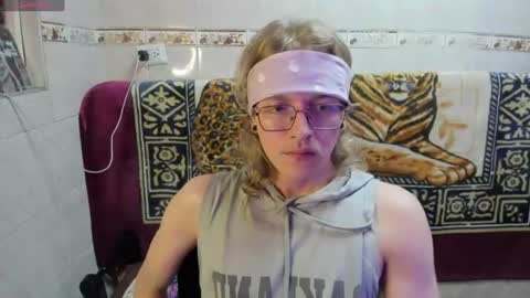 Snapshot of jinnbook chatting on 07-22-26, 08:17 JinnBook online show from 07-22-26, 08:17
