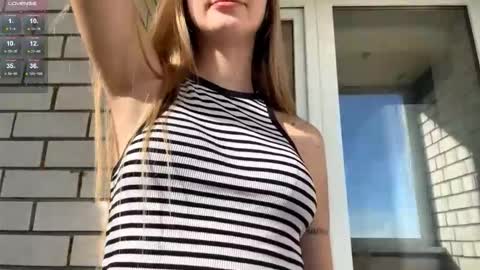 Snapshot of jinnyjaquins chatting on 10-03-25, 08:55 Jinny online show from 10-03-25, 08:55