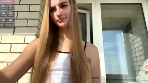 Snapshot of jinnyjaquins chatting on 10-08-25, 07:50 Jinny online show from 10-08-25, 07:50