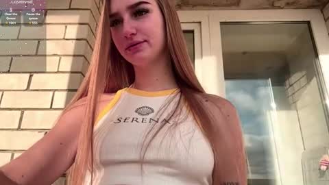 Snapshot of jinnyjaquins chatting on 11-19-25, 07:30 Jinny online show from 11-19-25, 07:30