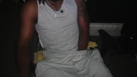 Jinxbear1 online show from 12-14-25, 06:41