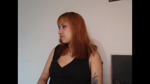 Minaa  online show from 12-02-25, 01:44