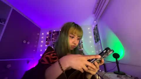 Minaa  online show from 07-01-26, 03:19