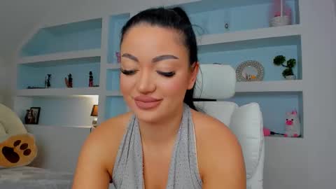 Juliee online show from 10-02-25, 09:05