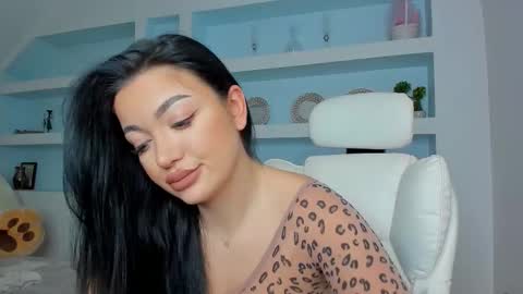 Juliee online show from 01-18-26, 05:39