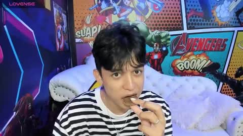 Snapshot of jisus_cat chatting on 03-08-25, 01:39 Jisus online show from 03-08-25, 01:39