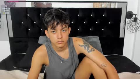 Snapshot of jisus_cat chatting on 10-30-25, 08:53 Jisus online show from 10-30-25, 08:53