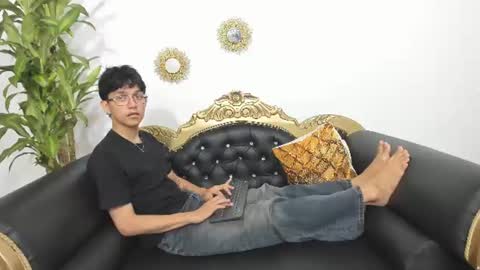 Snapshot of jisus_catt chatting on 07-11-26, 01:08 Jisusth online show from 07-11-26, 01:08