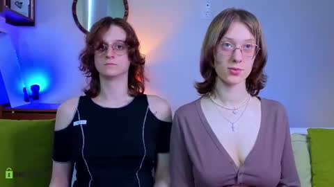 Snapshot of jitoon_exe chatting on 06-24-26, 05:39 Hey Guys We are Julia ginger Tina brunette online show from 06-24-26, 05:39