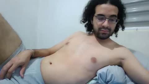 Snapshot of jizzafor chatting on 12-05-25, 05:38 jizzafor online show from 12-05-25, 05:38