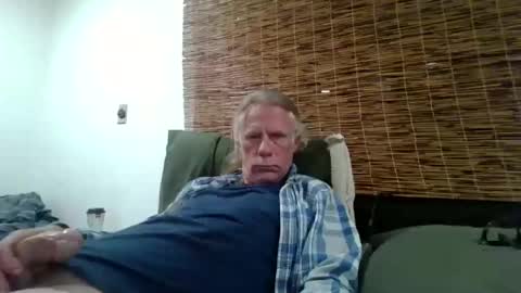 Snapshot of jizzmitten5 chatting on 03-10-26, 05:01 jizzmitten5 online show from 03-10-26, 05:01