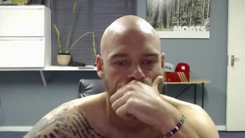 JamesJan van Rebel online show from 01-11-25, 04:27