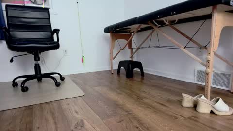 Nicole  Allen online show from 02-24-26, 11:03