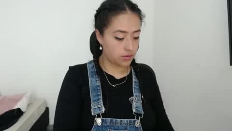 Julieta online show from 12-20-24, 06:40