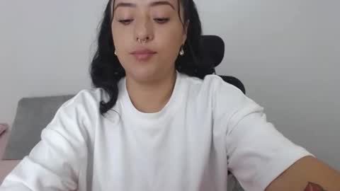 Julieta online show from 12-29-24, 03:24