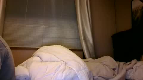 Snapshot of jkr0214 chatting on 11-03-25, 04:47 dady101-18 online show from 11-03-25, 04:47