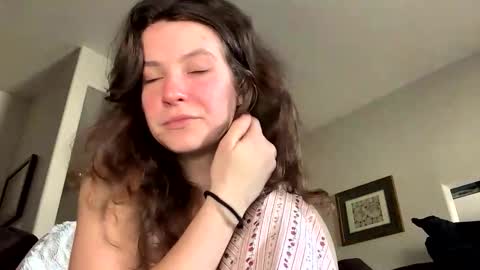 jlynn1997 online show from 01-12-26, 06:02