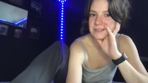Snapshot of jlynn1997 chatting on 04-28-26, 01:16 jlynn1997 online show from 04-28-26, 01:16