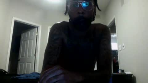 Snapshot of jmeaty5 chatting on 10-08-25, 01:47 jmeaty5 online show from 10-08-25, 01:47