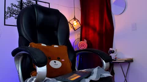 Snapshot of jmortton chatting on 12-21-24, 01:47 IGJmortton online show from 12-21-24, 01:47