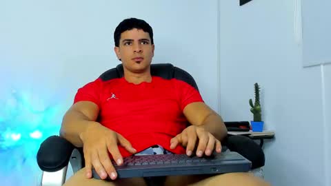 Snapshot of jmortton chatting on 10-29-25, 11:56 IGJmortton online show from 10-29-25, 11:56