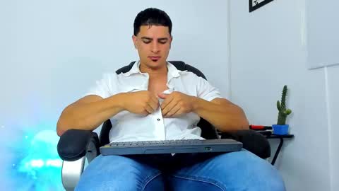 Snapshot of jmortton chatting on 11-02-25, 11:34 IGJmortton online show from 11-02-25, 11:34