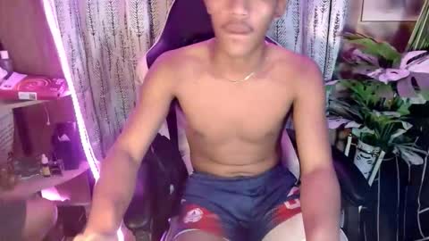 Snapshot of jn_lustzone chatting on 10-27-25, 05:39 jn_lustzone online show from 10-27-25, 05:39