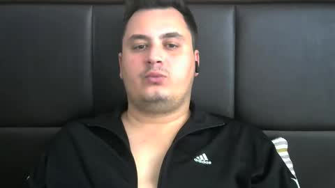 Snapshot of jnsnw chatting on 10-18-25, 12:39 jnsnw online show from 10-18-25, 12:39