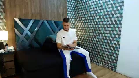 Snapshot of joaho_fernandez chatting on 06-10-26, 10:08 Joao online show from 06-10-26, 10:08