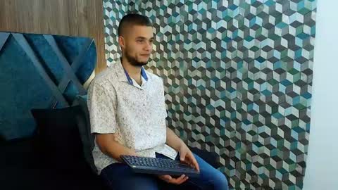 Snapshot of joaho_fernandez chatting on 06-14-26, 09:50 Joao online show from 06-14-26, 09:50