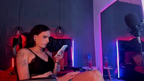 Joa Isaza     online show from 01-19-25, 10:28