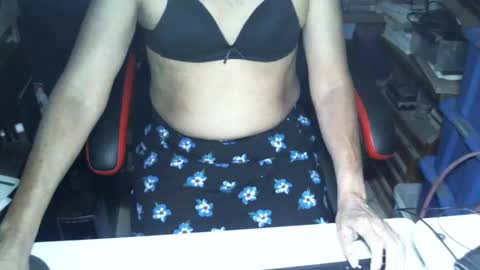 Joana online show from 10-17-25, 05:32