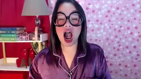 Joana online show from 10-23-25, 07:56