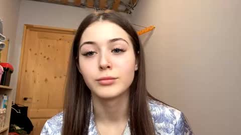 Adel online show from 04-18-26, 09:13