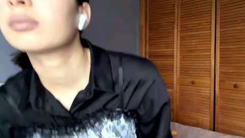 Snapshot of joanaphippin chatting on 05-16-26, 07:38 joanaphippin online show from 05-16-26, 07:38