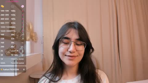 Snapshot of joangoulder chatting on 01-17-25, 12:21 Mia online show from 01-17-25, 12:21