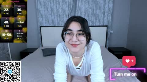 Snapshot of joangoulder chatting on 01-22-25, 12:17 Mia online show from 01-22-25, 12:17