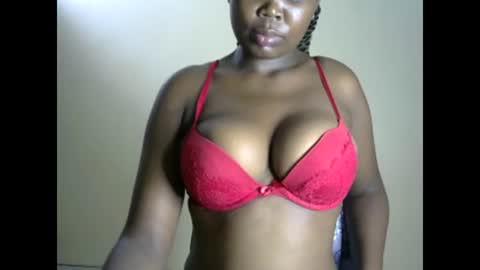 Snapshot of joankein_255 chatting on 02-15-25, 09:49 varl online show from 02-15-25, 09:49