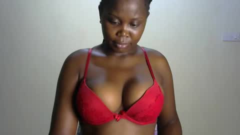 Snapshot of joankein_255 chatting on 02-19-25, 11:04 varl online show from 02-19-25, 11:04