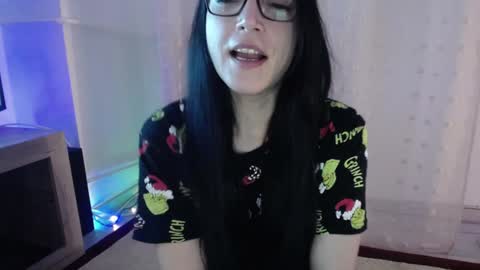 Snapshot of joanna_cw chatting on 12-12-24, 07:26 Jo online show from 12-12-24, 07:26