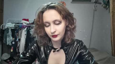 Joannatompson online show from 01-19-25, 03:29