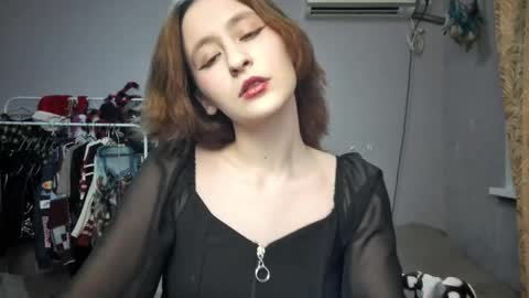Joannatompson online show from 02-18-25, 01:21