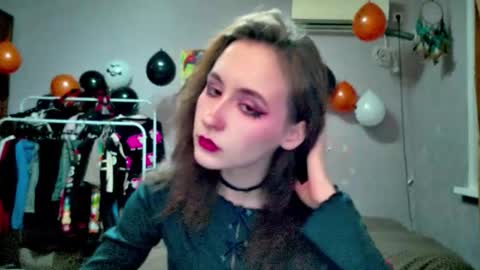 Joannatompson online show from 10-16-25, 02:56