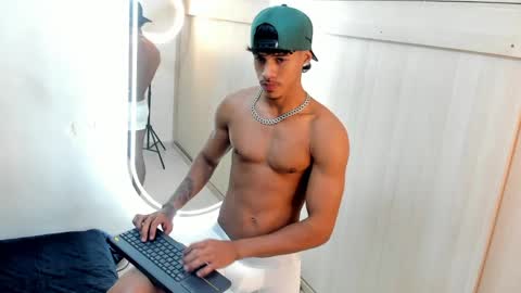 Snapshot of joao_da_silva19 chatting on 06-06-26, 01:27 Joao Da Silva online show from 06-06-26, 01:27