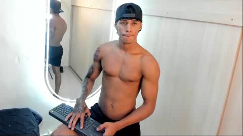Snapshot of joao_da_silva19 chatting on 06-10-26, 01:21 Joao Da Silva online show from 06-10-26, 01:21