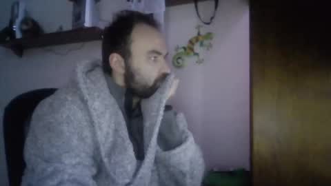 joaodias_18 online show from 01-05-25, 07:17