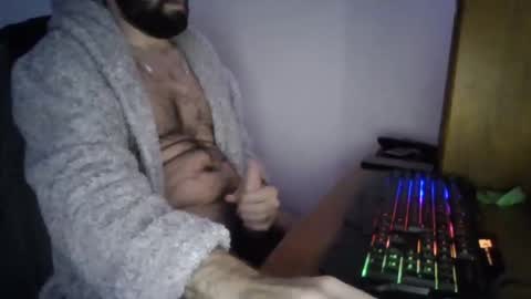 joaodias_18 online show from 02-05-25, 10:22